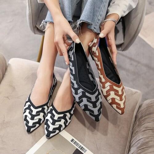 2021 New Flats Knitted Shoes Princess Pointed Toe Boat Shoes Large Size Flying Weaver Girl Shoes Women Shoes 2021
