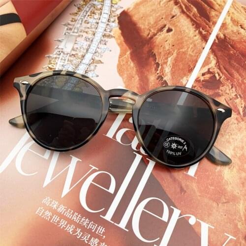 Fashionable Luxury Women' Eyeglasses Round Glasses Trending Products 2021 Anti-Glare Glasses Car Cozmo Uv400 Retro Classic