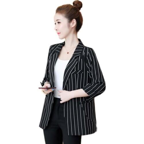 2021 Spring Autumn Korean Womens Plus Size Blazer Fashion 3/4 Sleeve Striped Coat Loose Temperament Thin Suit Jacket 5XL G1125