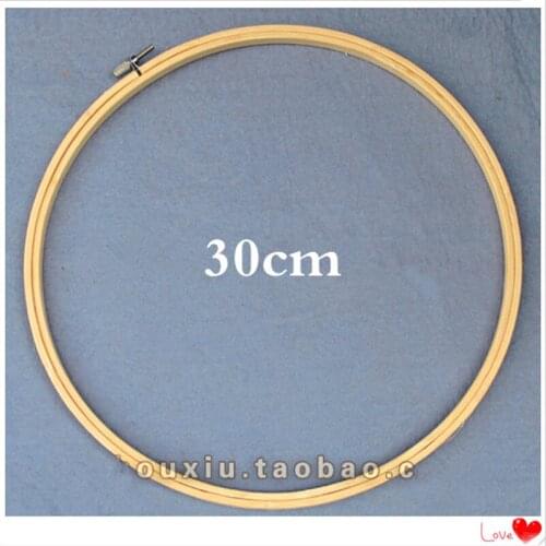 2016 new arrival factory price 30cm round high quality bamboo handmade hoop embroidery handcraft tool set as DIY accessories