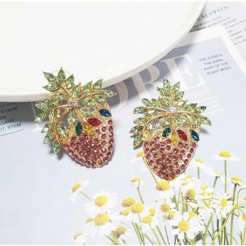 Colorful Rhinestone Big Starwberry Earings for Women Gold Color Alloy Hollow Fruit Statement Drop Earrings Fashion Jewelry 2020