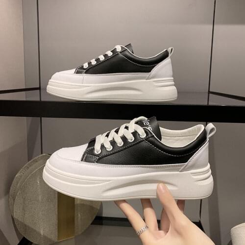 2021 new womens white shoes college style fashion versatile sports and leisure board shoes daddy shoes lace up thick soled shoe
