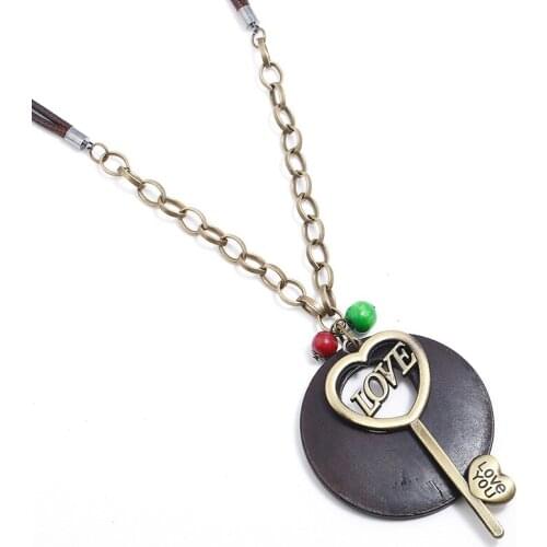 Fashion Vintage Love Key Pendant Statement Women Heart Necklace Alloy Beads Wood Charms Long Leather Chain Casual Retro Jewelry