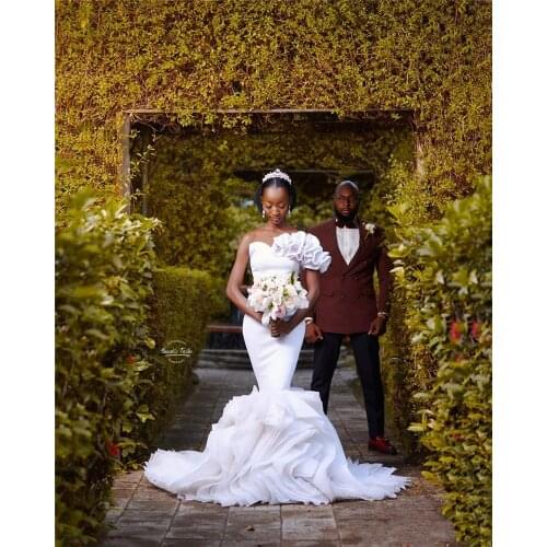 African White Mermaid One Shoulder Wedding Dresses Black Girl Elegant Open Back Satin Plus Size Sweep Train Ruffles Bridal Gown