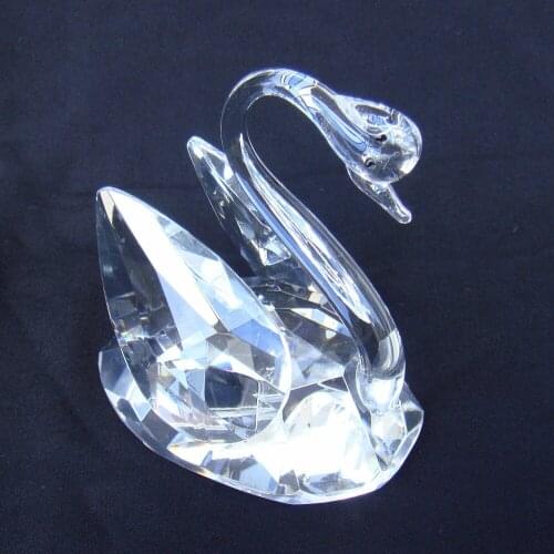 Crystal Swan Model Handmade Quartz Minerals Sculpture Ornament Handicraft Trimmings for Tabletop Decoration and Souvenir Gift