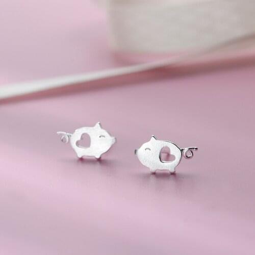 Piggy Stud Earrings For Women Cartoon Hollow Heart Fashion Brushed Ear Nails Cute Small Animal Creative Funny Students Jewelry