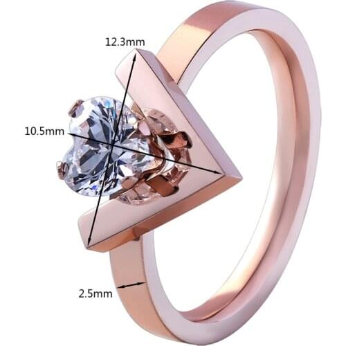 High Quality Unique Design V Shape Inlaid Heart Crystal Ring Women Wedding Ring Stainless Steel Rose Gold Color Luxury Love Ring