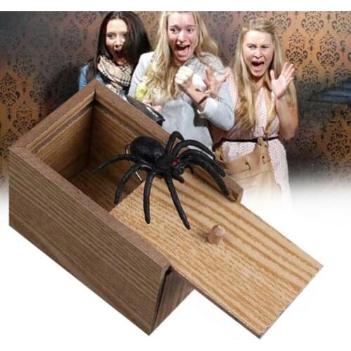 Hilarious Surprise Animals Prank Spider Prank Toy Bite in Wooden Box Practical Funny Prank Toy Gift Scare Box Prank Toy