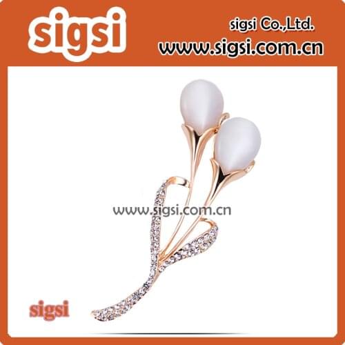 Womens Flower Brooch Pin Pearl Diamond Breastpin for Wedding/Banquet/Bouquet