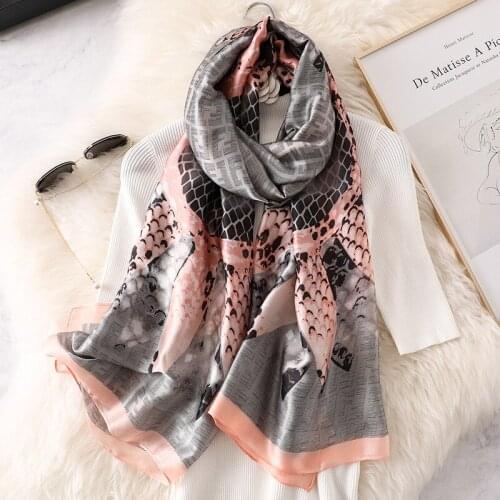 REALSISHOW High Quality Women Fashion 2019 Silk Scarf Luxury Animal Print Scarfs For Ladies Shawls and Wraps