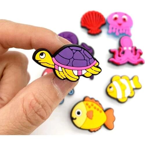30-200PCS Wholesale Random Cartoon Pig Shoes Charms Animal Croc Buckle For Kids X-Mas Party Gift Shoe Decration Accessories