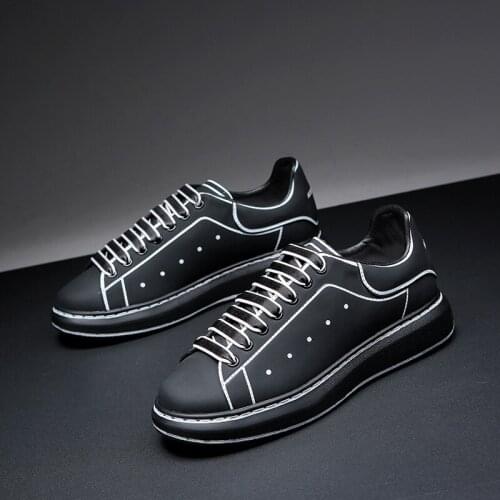 2021 Men&Women Leather SKateboard Shoes Sneaker New Sport Shoes for Women Height Increase off Graffiti white black