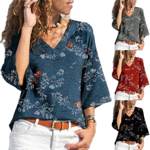 New Splice 7-Point Sleeve V-Neck Printed Casual Loose T-Shirt For Autumn 2021 Women Fashion Pullover Splice Print Irregular Tops