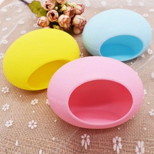 1 Pcs cute wooden hamster house small pet mouse house nest pet sleeping warm and comfortable colored egg nest