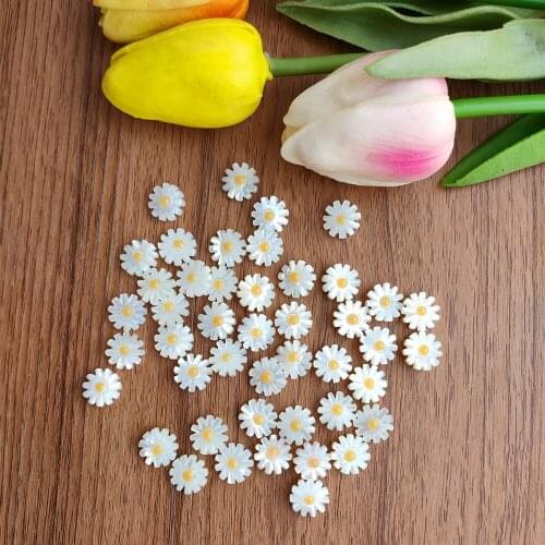 50pcs/lot )Promotion! Natural Sunflower Mother of Pearl shell Daisy Flower Mother Pearl for Brooch (10mm/12mm/more size choose)