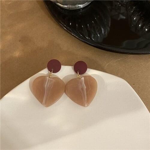 French Retro Art Girl Love Vintage Resin Peach Heart Gentle Internet Celebrity Earrings for Women 2021 NEW