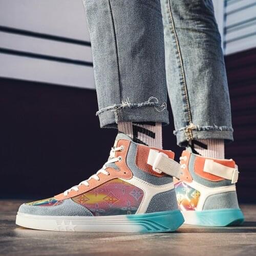 Men Sneakers Winter Skateboard Shoes Plus Fluff High Top Sport Shoes Fashion Chameleon Outdoor Anti-slip Keep Warm Sneaker