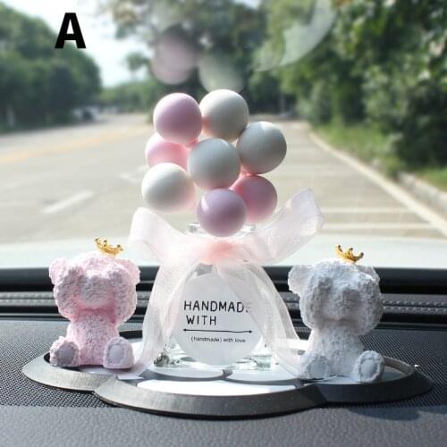 Gypsum Bear Ornament Car Console Decoration Charm Crystal Balloon Ornament Car Perfume Interior Decor Crystal Girls Women