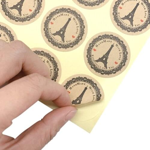 100pcs/lot Tower Shape Round handmade with love Kraft Label Sticker DIY Hand Made For Gift Cake Baking Sealing Sticker