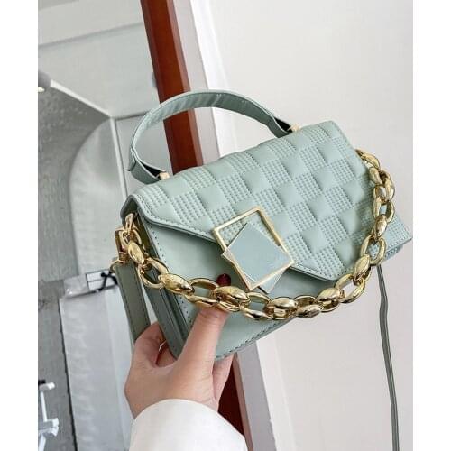 High Quality Gold Chain Handbag Purses Women Shoulder Crossbody Bags 2021 New Luxury Designer Messenger Bags Casual Totes