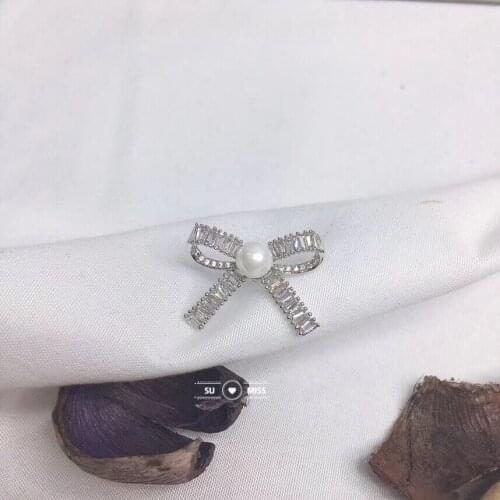 Free Shipping CZ Stone Pearl Brooch Fashion Vintage Brooches and Pins Elegant Winter Coat Accessories High Quality Gift