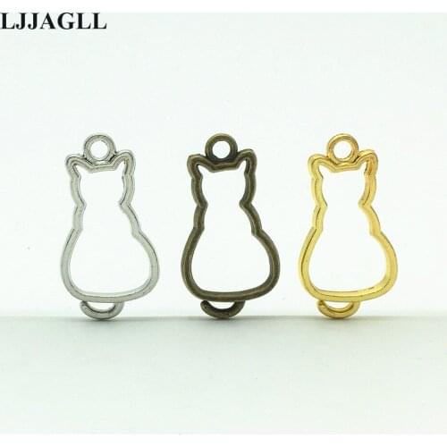 LJJAGLL 16*31mm Wholesale 15pcs/lot Gold Alloy Vintage Hollow Mr Cat Charm Tray Bezel Small Pendants Jewelry Necklace Diy ABK017