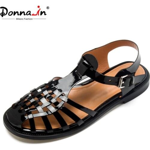 Donna-in Low-heeled Shoes