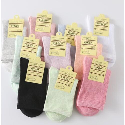 Hot Sale Simple Women Colorful Solid Socks for Girls Candy Color Fashion Socks White Black 100% Cotton Socks Famale Socks Female