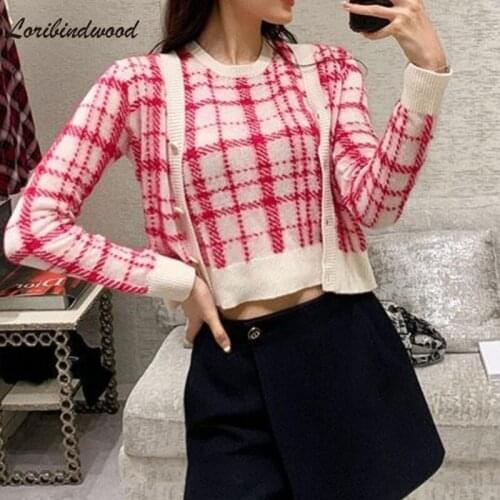 Loribindwo 2021 Early Autumn New Retro Hot Girl College Style Seahorse Hair Rhombus V-neck Long-sleeved Cardigan Vest Suit Women