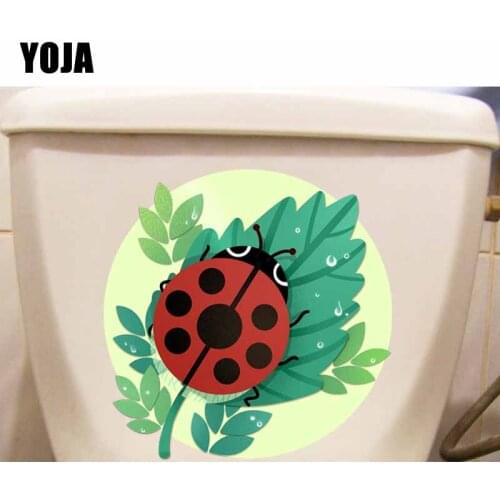 YOJA 21.4x21.7CM Funny Toilet Sticker Home Decor Wall Decal Autumn Leaves And Coccinella Septempunctata T5-1037