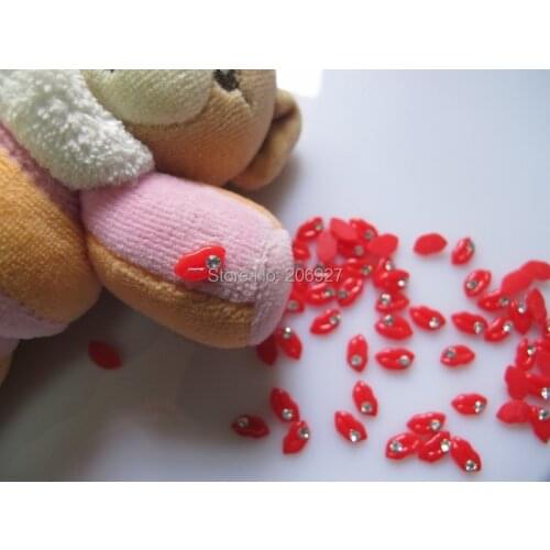 RC141-1 30pcs Cute Red Lip Shape Nail Resin Decoration Outlooking