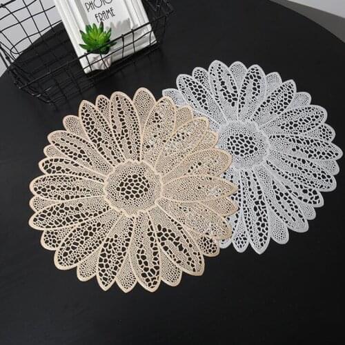 New Style PVC Hollow Floral Placemat Western Food Mat High-end Heat Insulation Non-slip Coffee Mat Coaster for Table Decor
