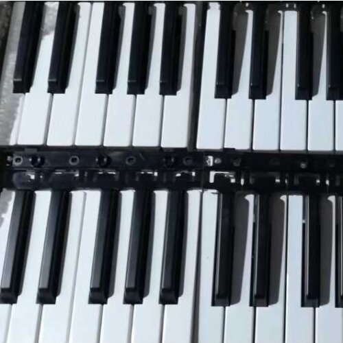 For 1PCS (1 Black Key +1 White Key) Yamaha Keyboard Keys KB280 KB281 KB290 PSR-S550 S650 670 Black And White
