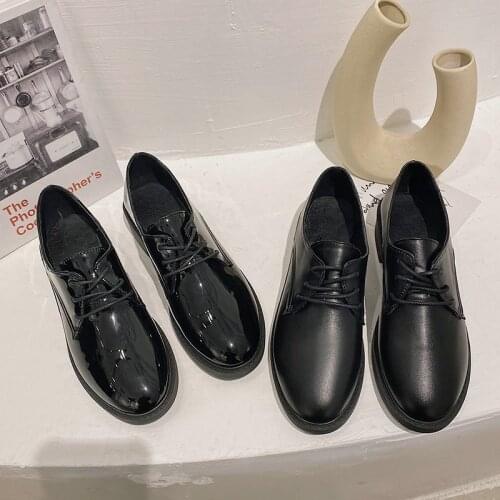 Spring Autumn Woman Oxfored Shoes Lace Up Low Heels Patent Leather Brogue Shoes Ladies Black Casula Shoes zapatos mujer 9033L