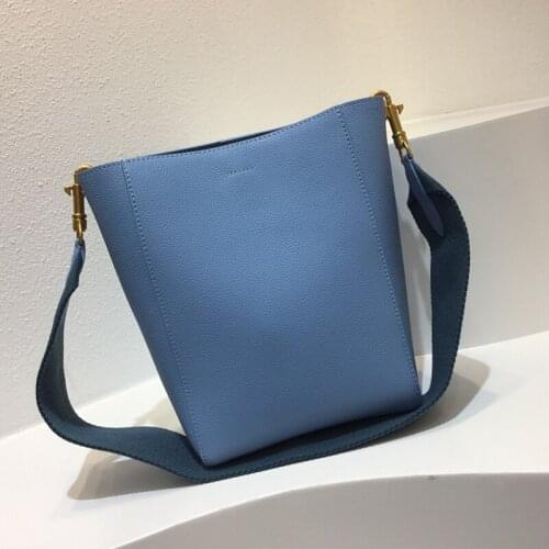 Genuine Leather Bucket Bag With Liner, One Shoulder Messenger Bag, Womens Fashion, Two Wide Shoulder Straps, High-Quality