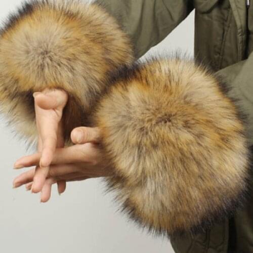Women Warm Winter Amazing Fashion Design Windproof Cuffs Set Bracelet Fur Oversleeve New Arrival
