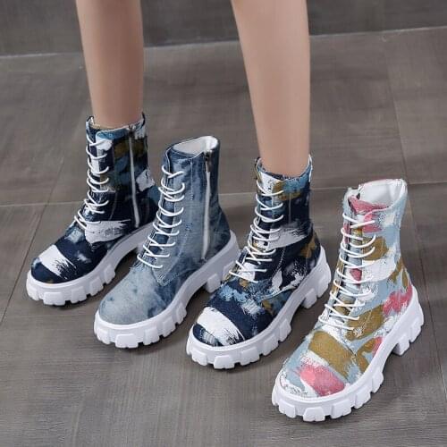 2021 New Fashion Womens Mid Calf Boots Lace-Up Flat Platform Thick Bottom Female Shoes Graffiti Casual Canvas Shoes Hot Sell
