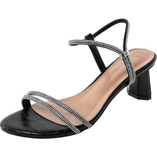 31-43 Yards Sandals 2021 Summer New Buckle Fashion Rhinestone One Line Buckle Thick Heel Leisure Middle Heel Sandals For Women