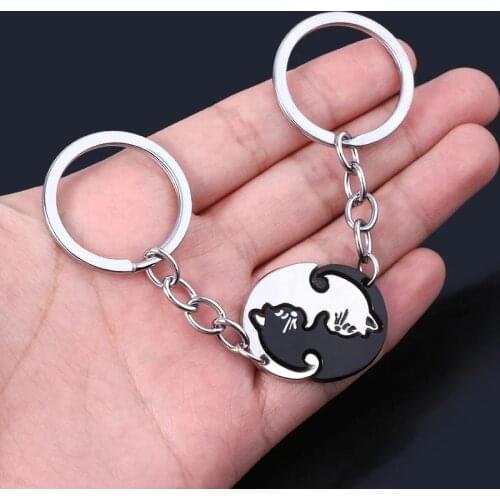 SG Hot New Cute Animal Black White Cat Couple Keychains Pendants Lover Keyring Pulsera For Women Men Choker Valentines Day Gift