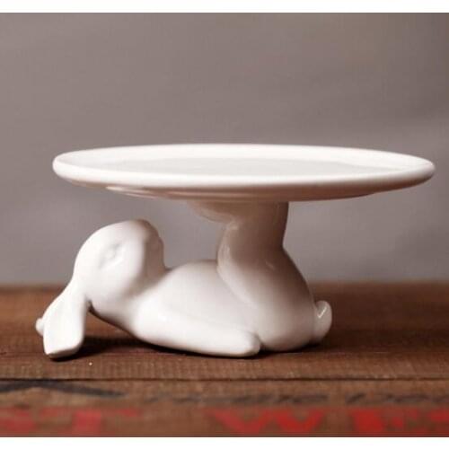 Handmade ceramic white lying rabbit foot hold cake plate ceramic ornaments creative home decorations accessories tea pastry tray