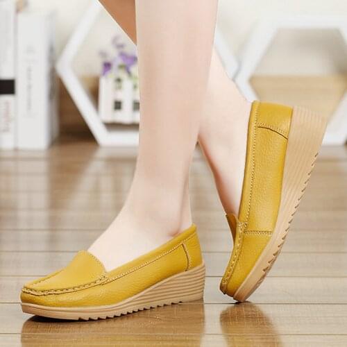 Women Slip On Flat Shoes Genuine Leather Casual Loafers Genuine Leather Platform Sneakers Ladies Shallow Wedge Footwear Plus Siz