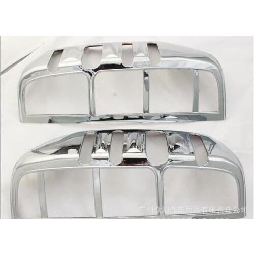 Car Chrome 2006 Accessories Tail Light Cover Lamp Trim For Nissan Frontier Navara D40 2006-2013 Car Styling Plate Part