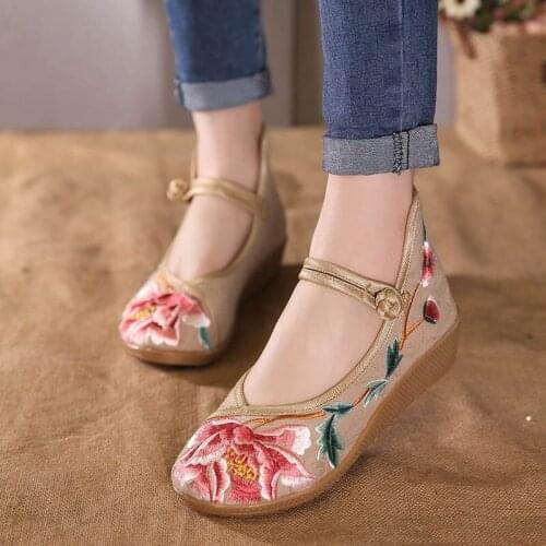 Women Shoes for Girls Comfortable Soft Shoes Beijing Shoes Famous Family Style Embroidery Shoes Anti-Slip Female Dancer Shoes