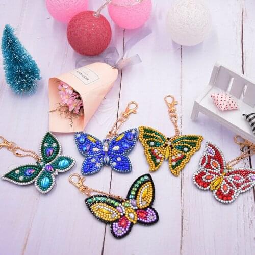 5D DIY Diamond Painting Keychain DIY Butterfly and Love Heart Diamond Painting Kits Key Rings for Phone Bag Home Decor
