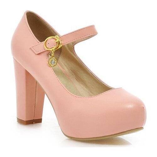 In 2017, the spring and autumn period and the new sweet princess high-heeled women round head size