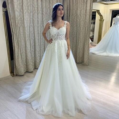 Boutique Design Elegant Wedding Dress Draped Applique V-Neck Long Gowns Tulle Bridal Gown