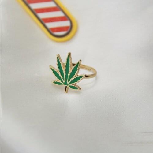 Simple jewelry Fashion Enamel Leaves Maple Leaf Adjustable metal Ring For Women