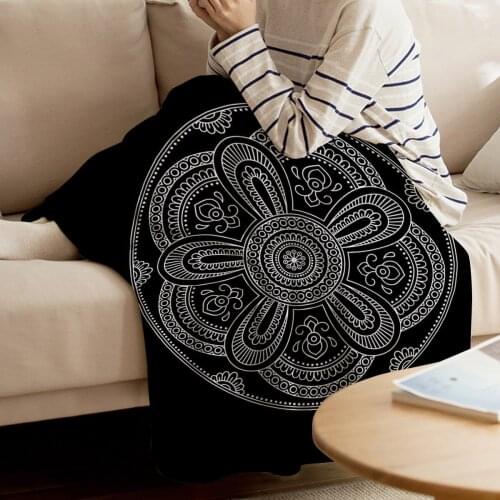 Mandala Pattern Black Printed Flannel Blanket Soft Throw Blanket Machine Washable Blankets for Beds