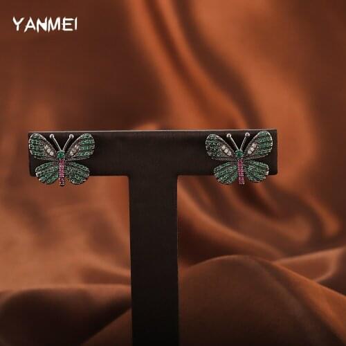 Exquisite Niche Butterfly Earrings Green Zircon Shiny High-end Jewelry Cute Girls Small Earrings Casual Daily Wear Jewelry