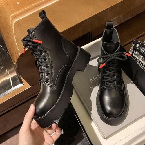 New Martin Boots Autumn Platform British Woman Shoes Winter PU Leather Lace up Femmes Bottes College Style Leisure Short Boots